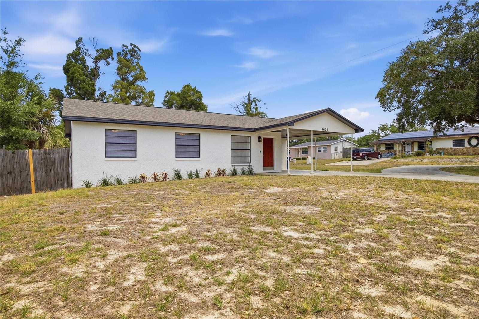 4606 E Linebaugh Ave Property Photo 9