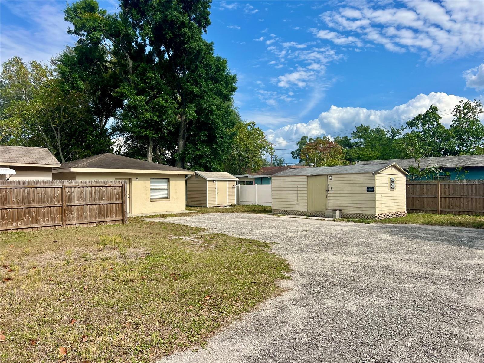 3110 W Ivy St Property Photo 5