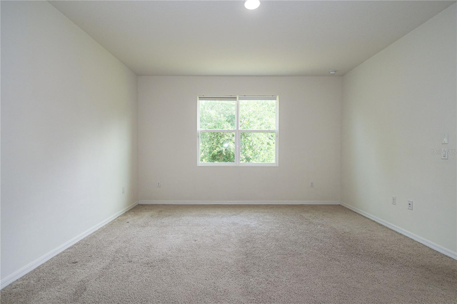 1052 Manzanar Pl Property Photo 16