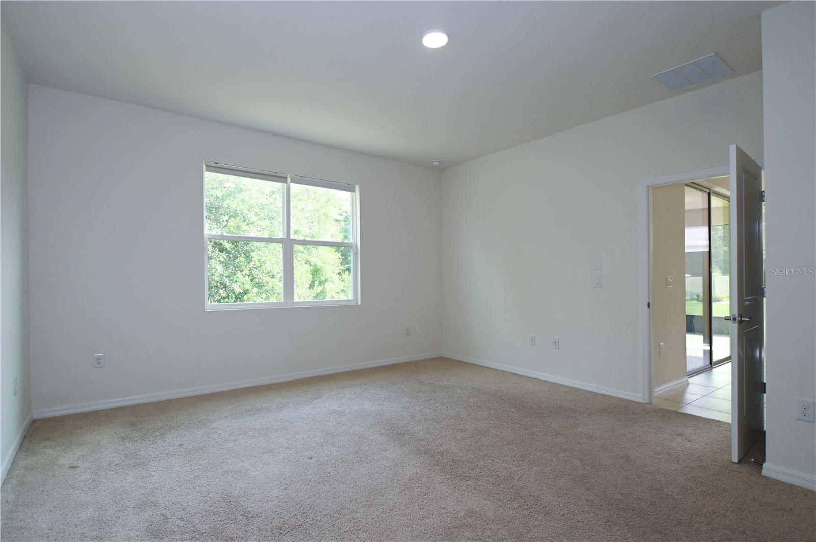1052 Manzanar Pl Property Photo 17