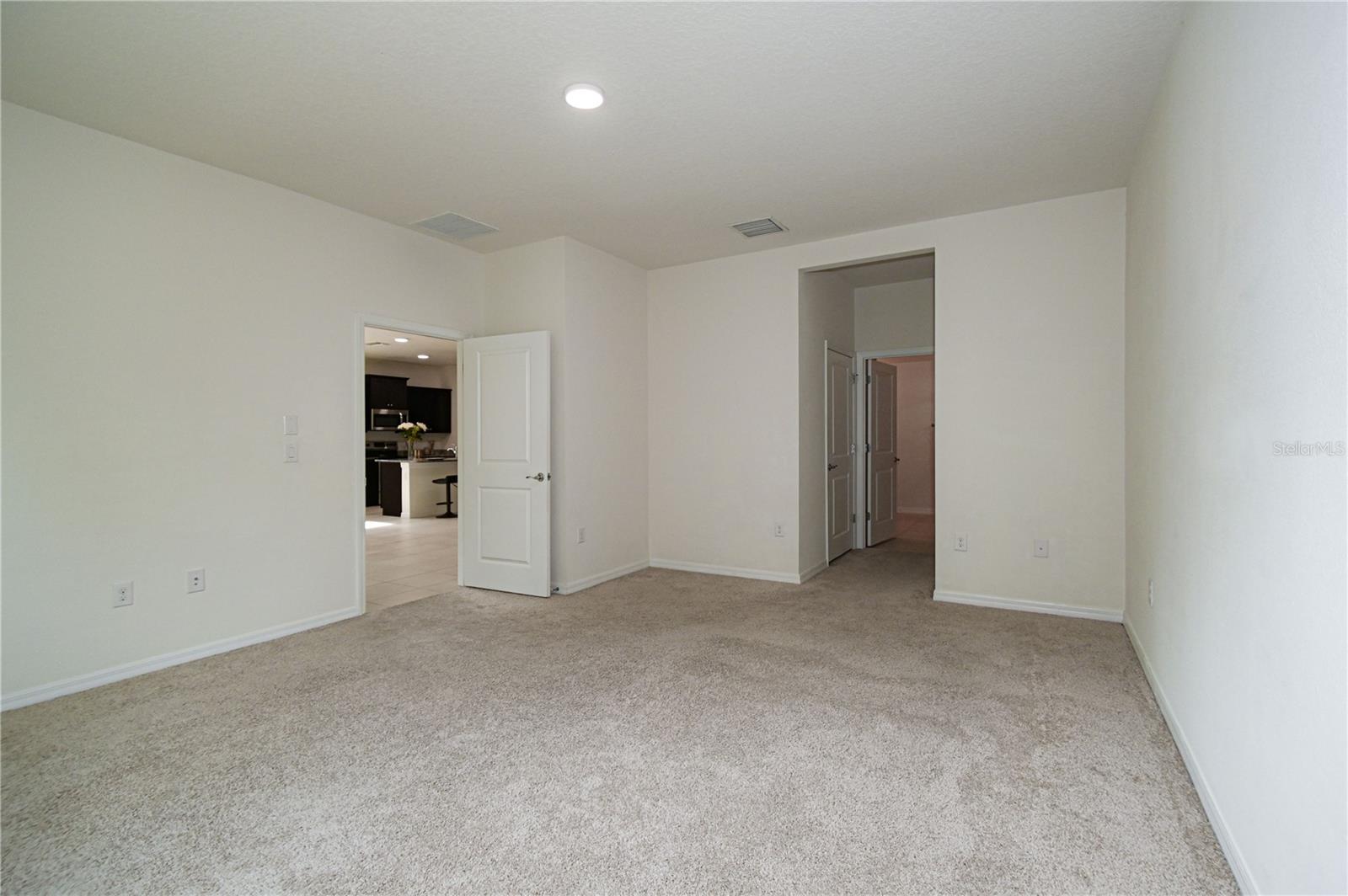 1052 Manzanar Pl Property Photo 21