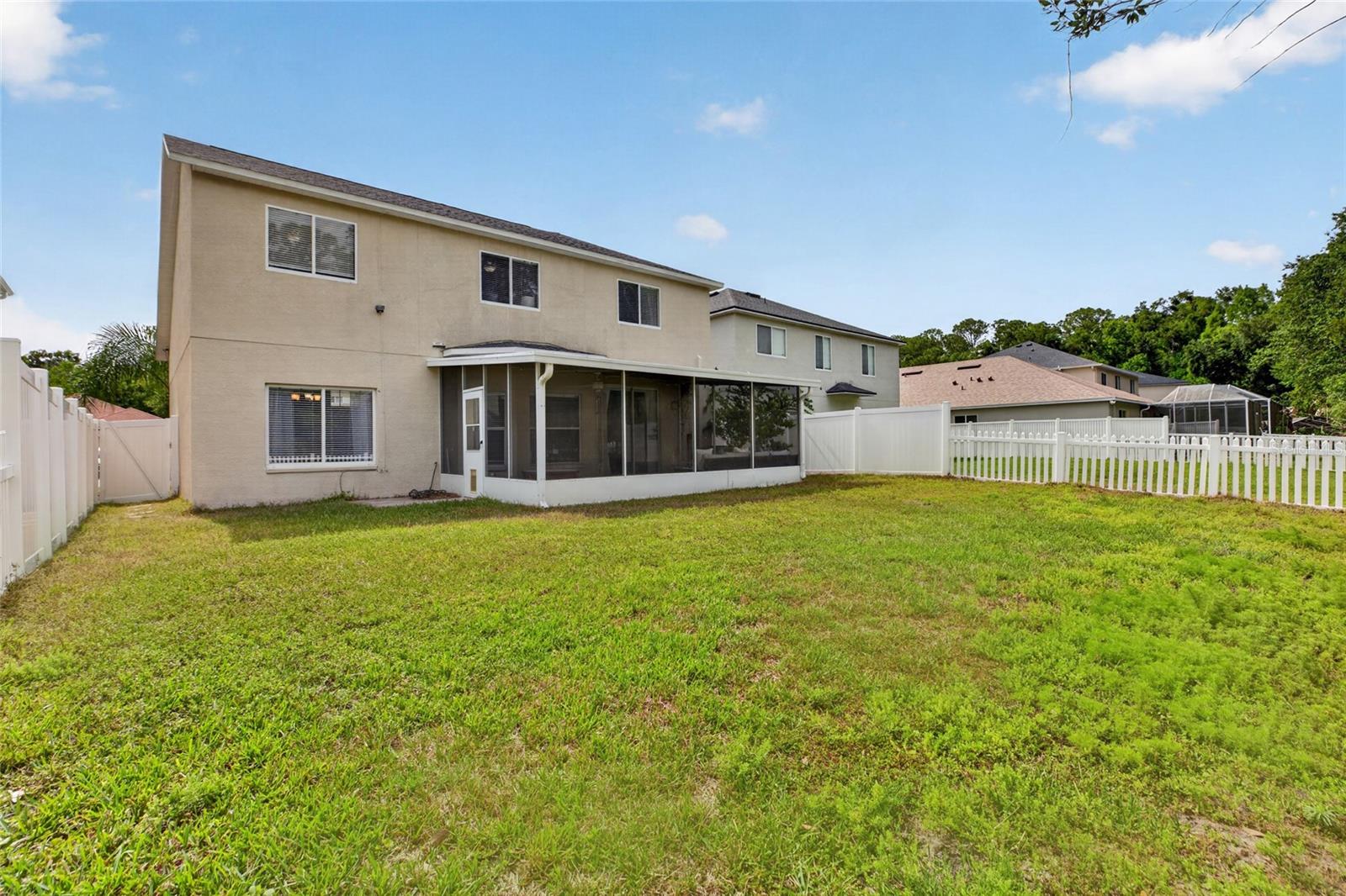 4845 Barchetta Dr Property Photo 4