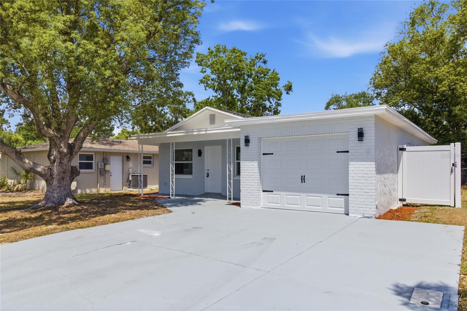 3042 Bahia Ave Property Photo 3