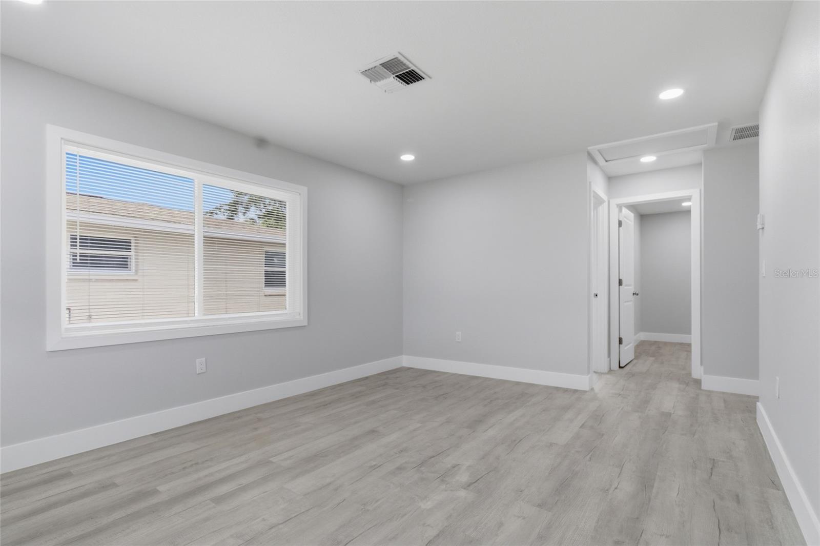 3042 Bahia Ave Property Photo 5
