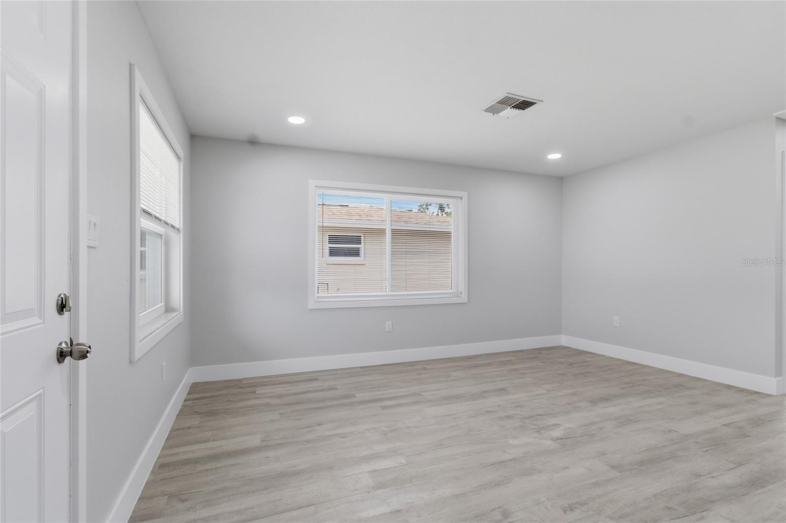 3042 Bahia Ave Property Photo 7