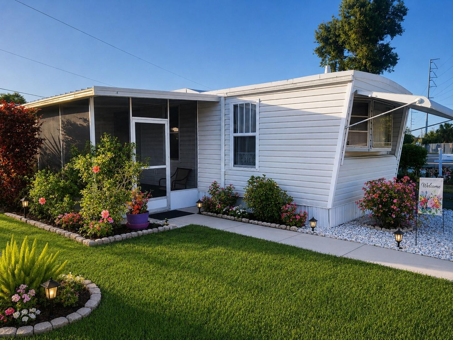 6580 Seminole Blvd #733 Property Photo 1