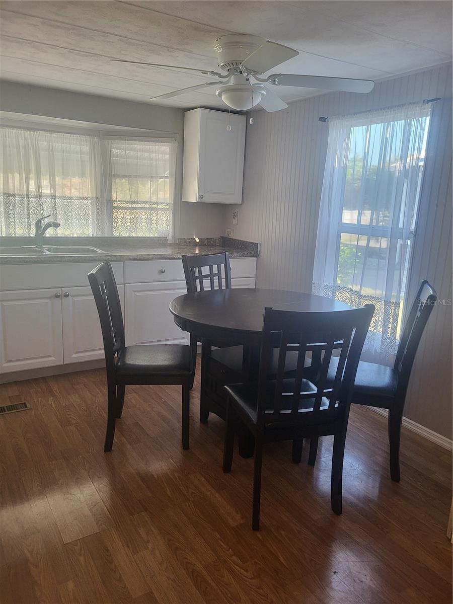 6580 Seminole Blvd #733 Property Photo 11