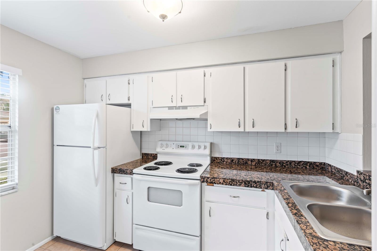 11511 113th St #4f Property Photo 6