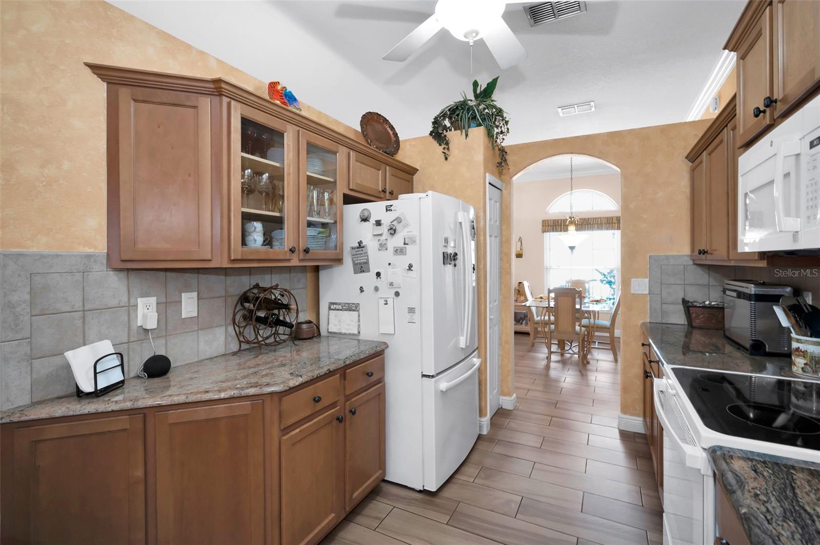 8202 Wild Oaks Cir Property Photo 17
