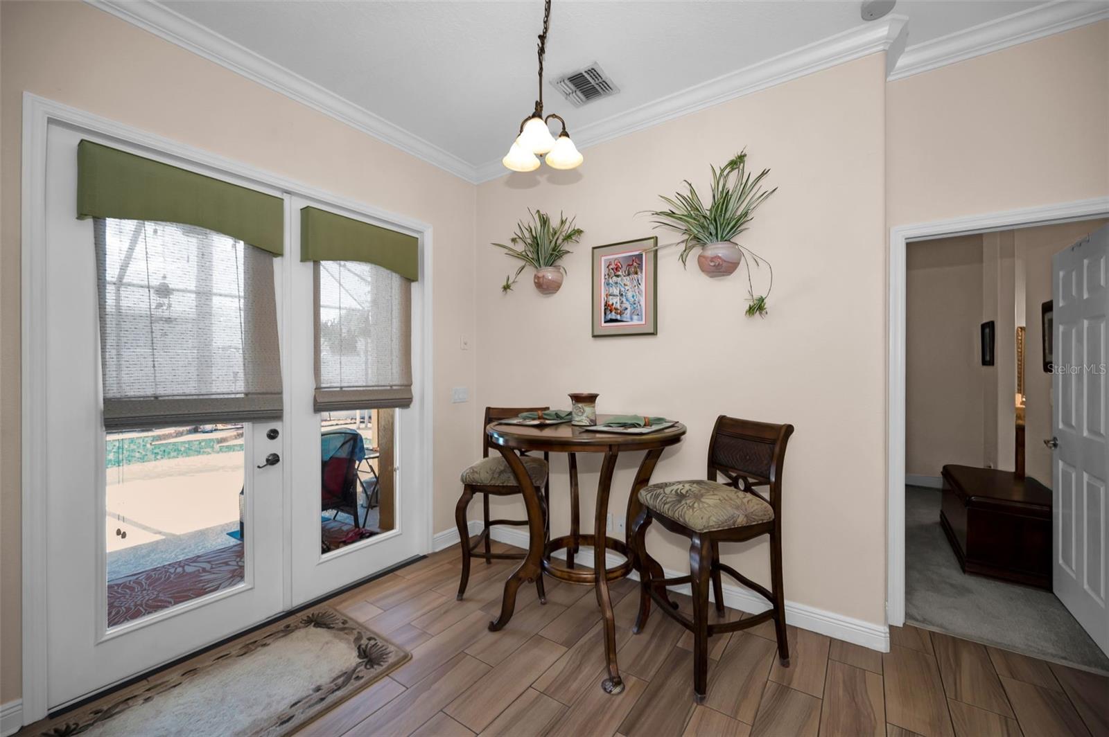 8202 Wild Oaks Cir Property Photo 23
