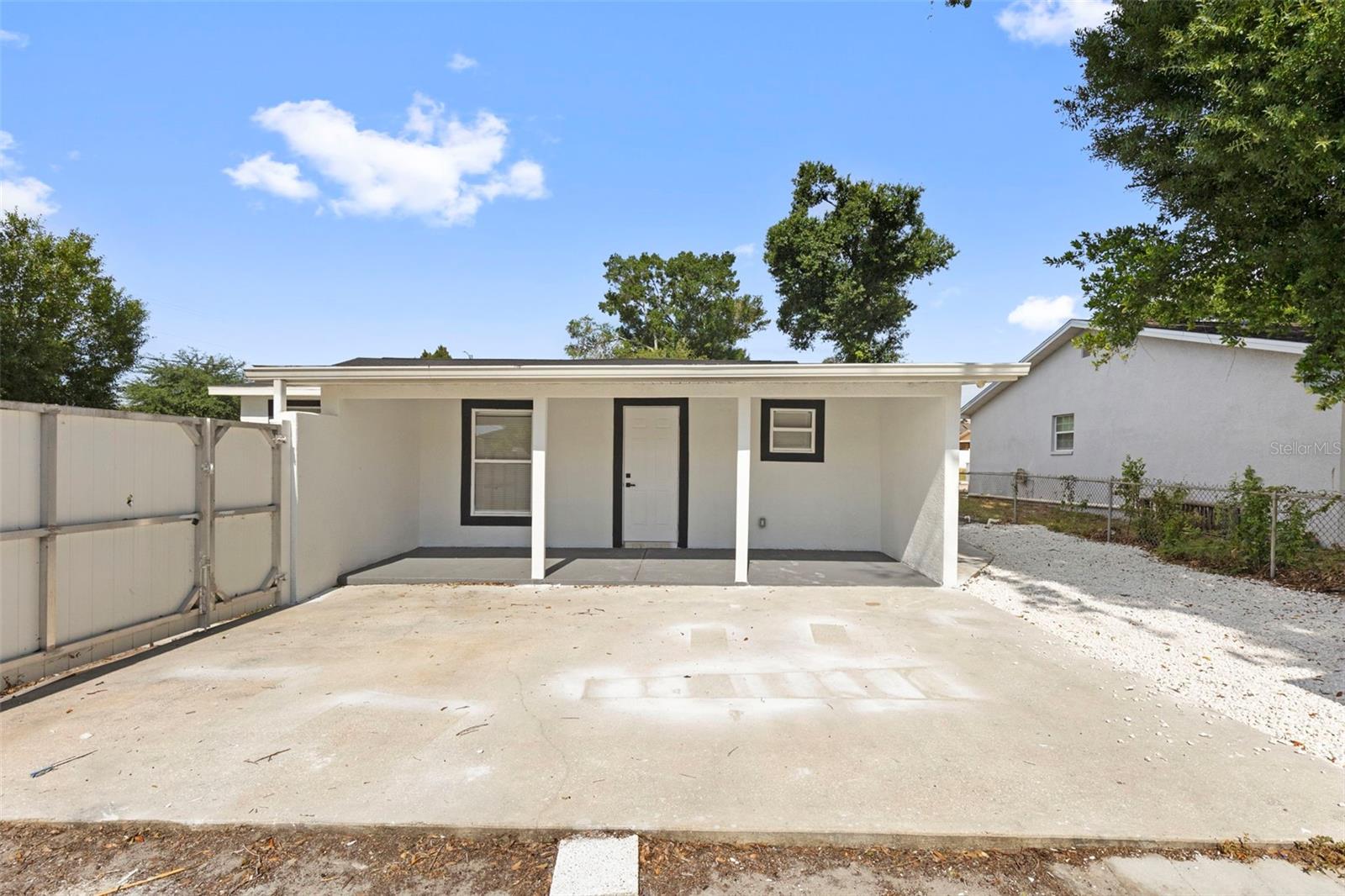5501 N Albany Ave Property Photo 32
