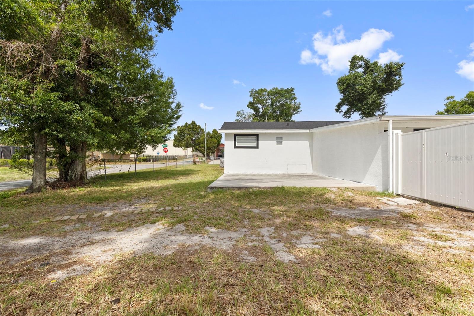 5501 N Albany Ave Property Photo 38