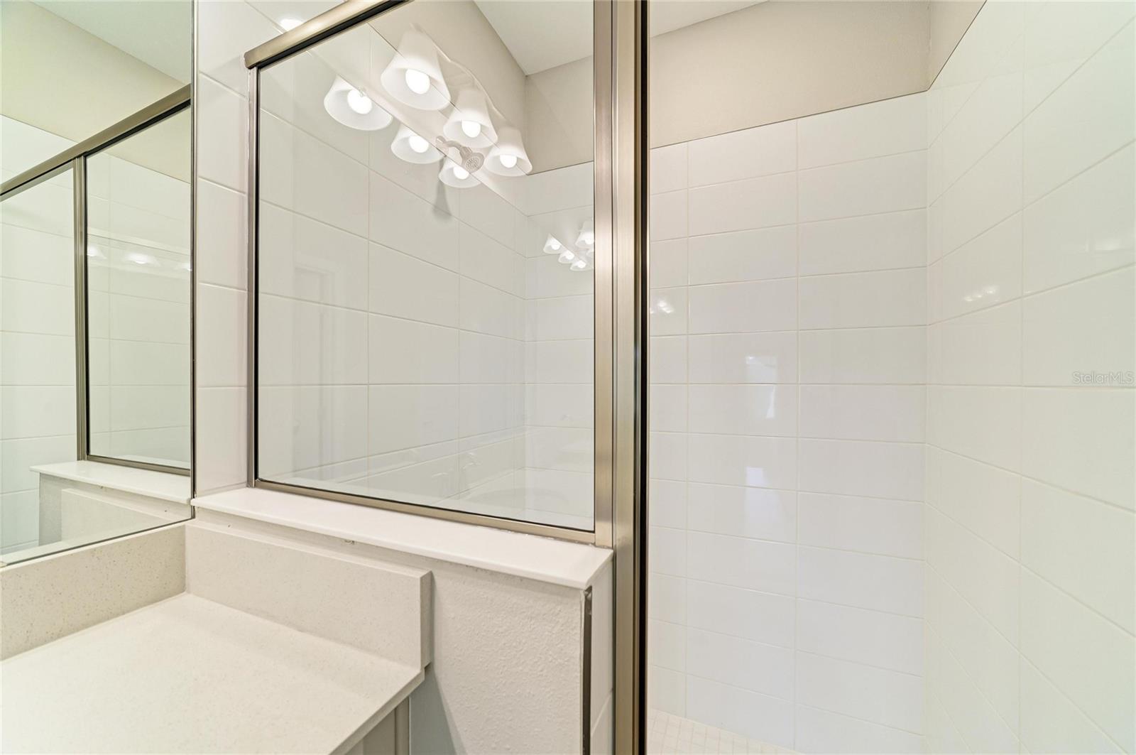 12365 Oak Hill Way Property Photo 9