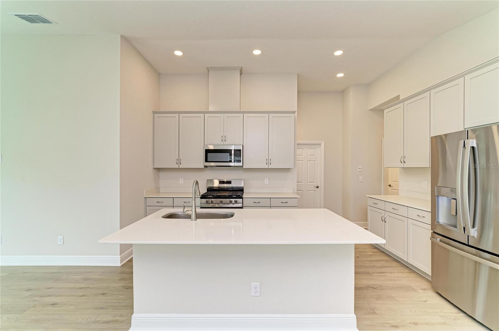 12365 Oak Hill Way Property Photo 13