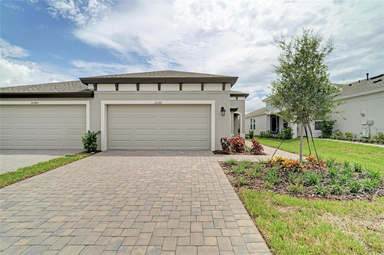 12361 Oak Hill Way Property Photo 1