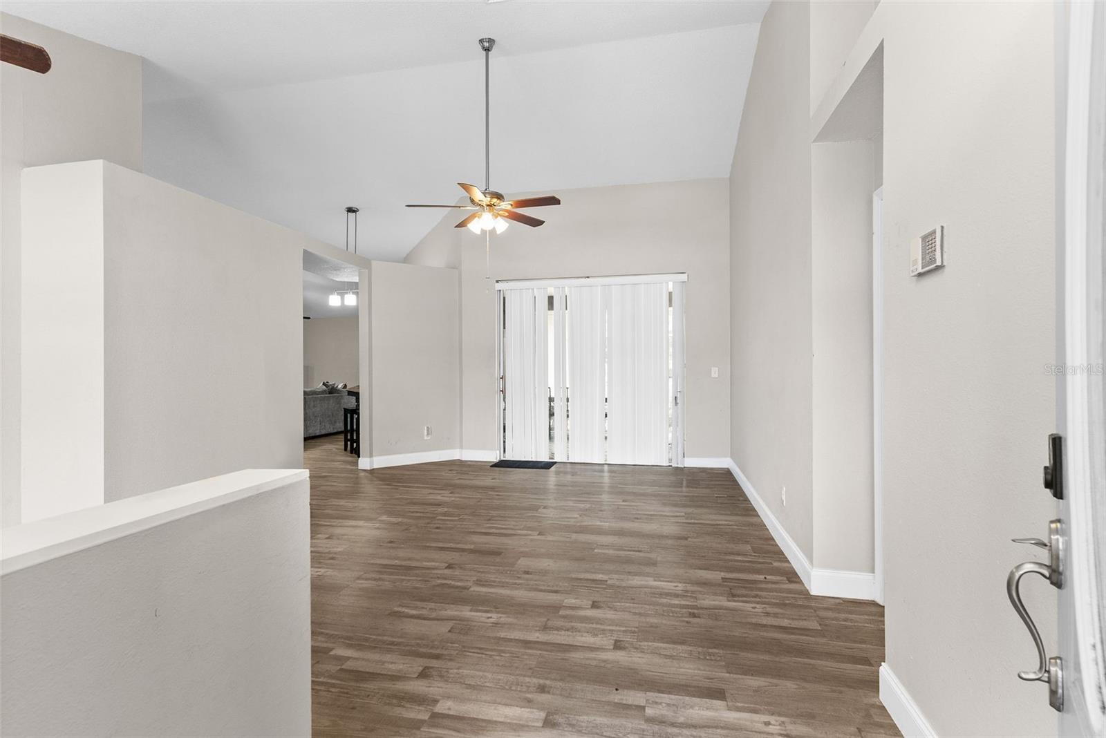 12106 Shady Forest Dr Property Photo 2