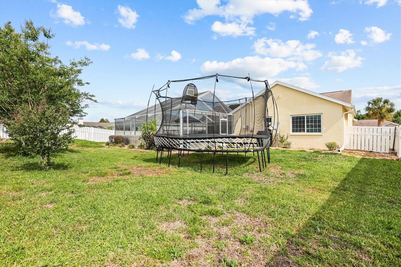 1049 Larkin Rd Property Photo 56