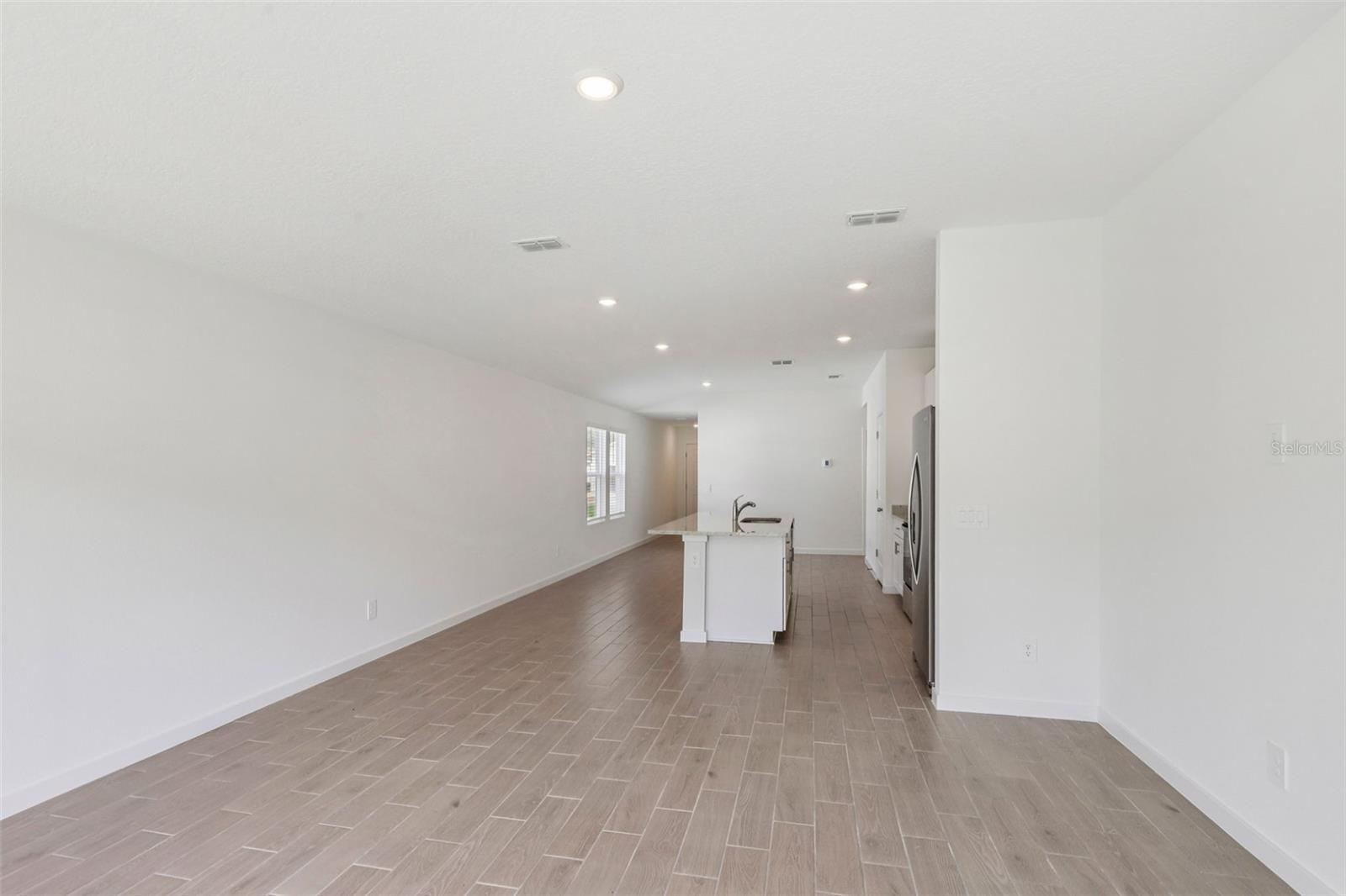 16 Derbyshire Dr Property Photo 15