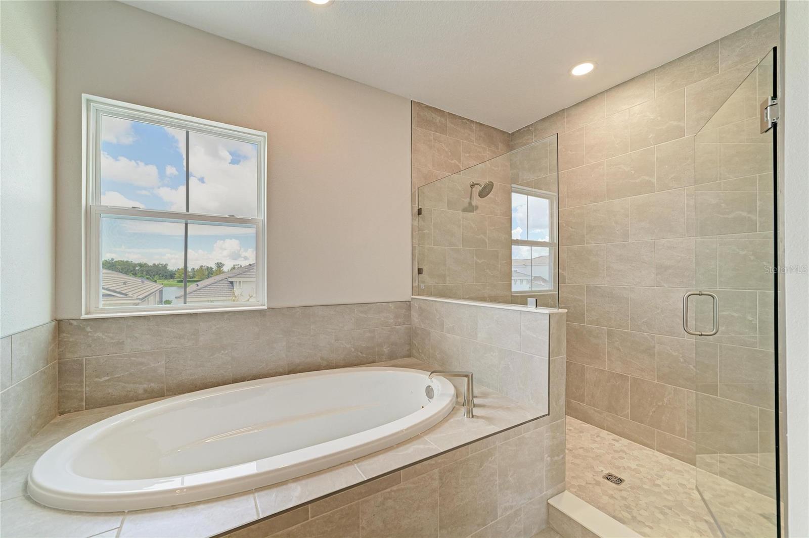 10316 Longmeadow Ave Property Photo 8
