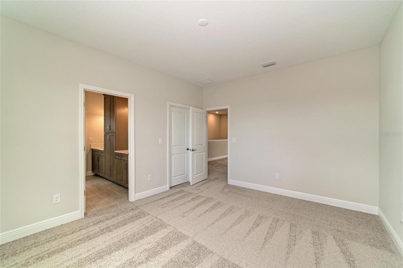 10316 Longmeadow Ave Property Photo 11