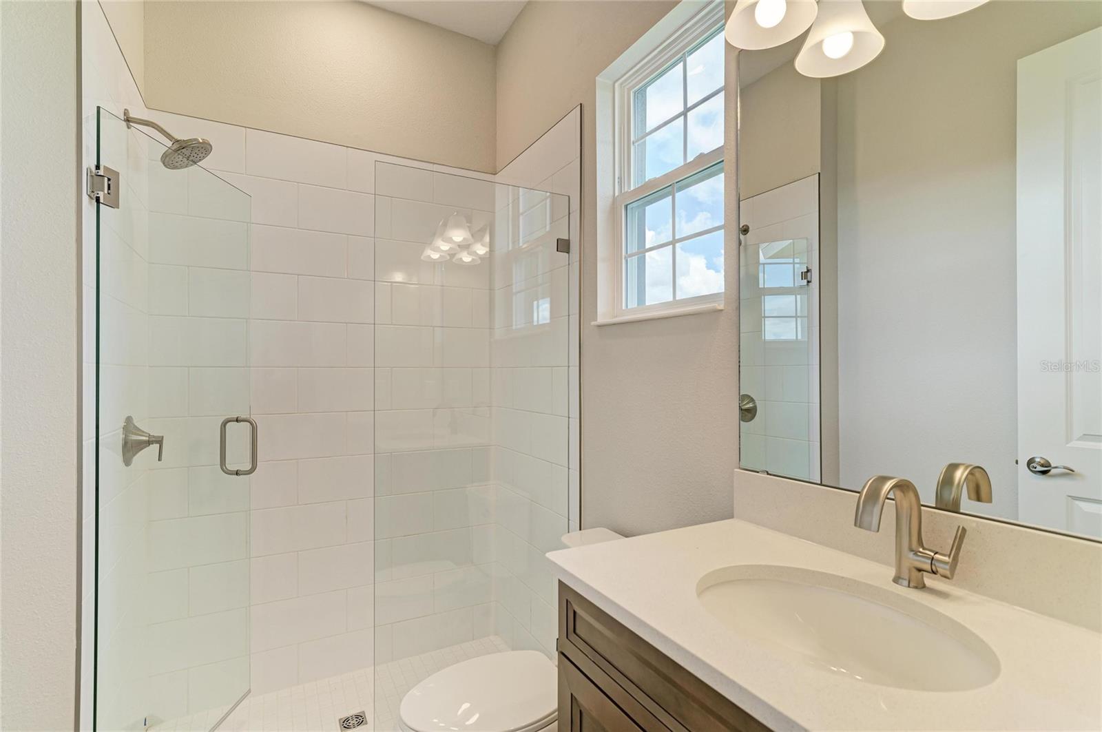 10316 Longmeadow Ave Property Photo 32