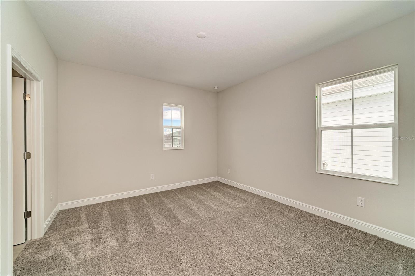 10316 Longmeadow Ave Property Photo 33