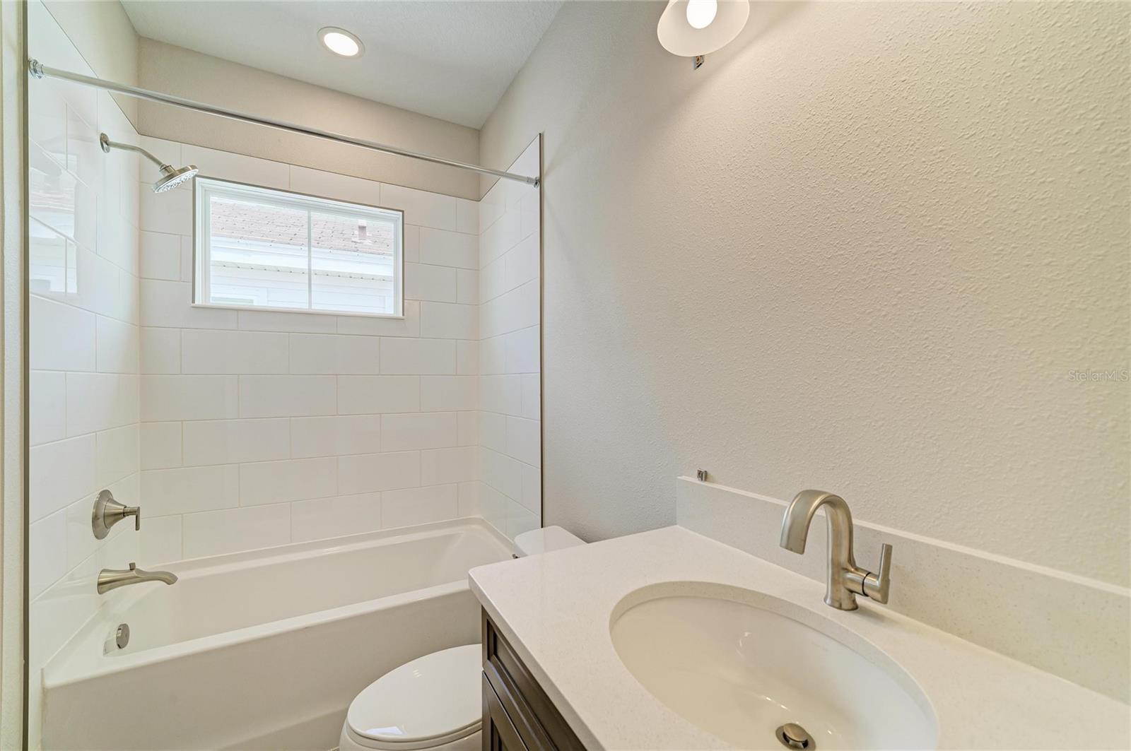 10316 Longmeadow Ave Property Photo 35