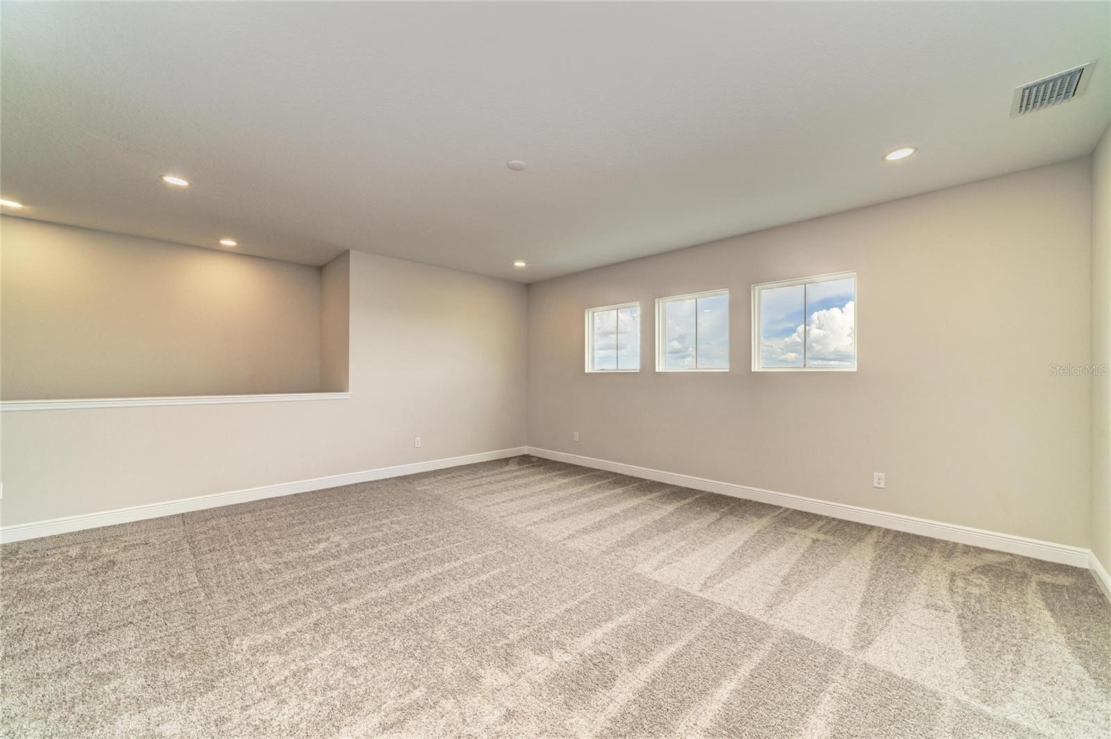 10316 Longmeadow Ave Property Photo 39