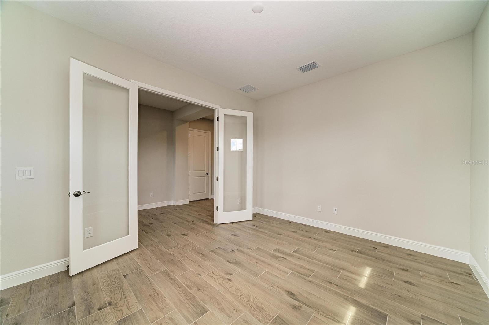 10316 Longmeadow Ave Property Photo 43