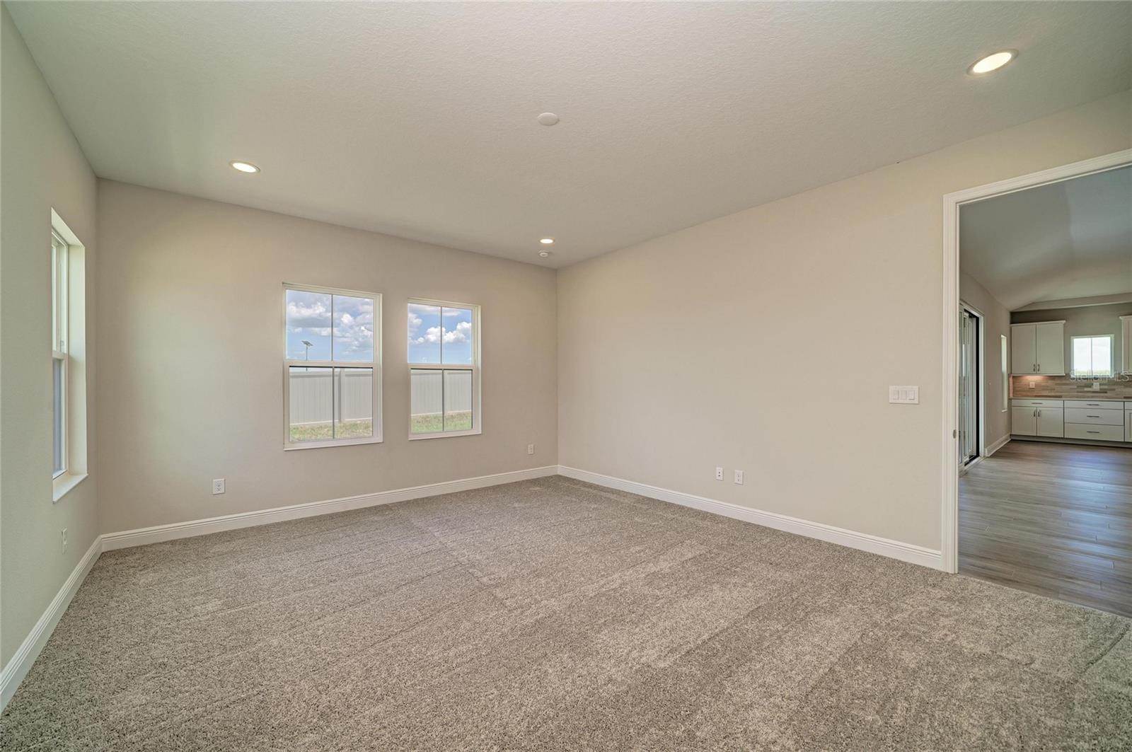 9806 Leaf Green Ln Property Photo 6