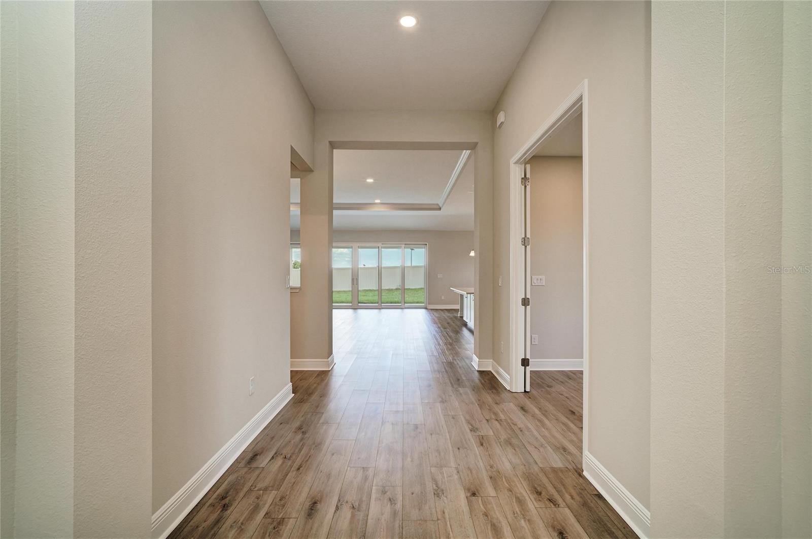9806 Leaf Green Ln Property Photo 10