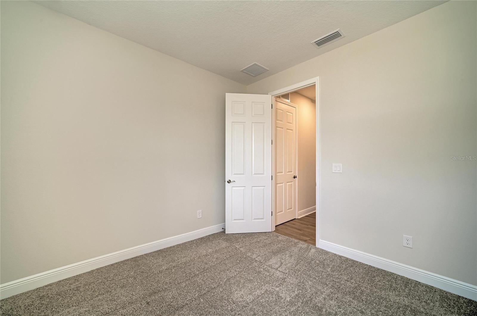 9806 Leaf Green Ln Property Photo 27