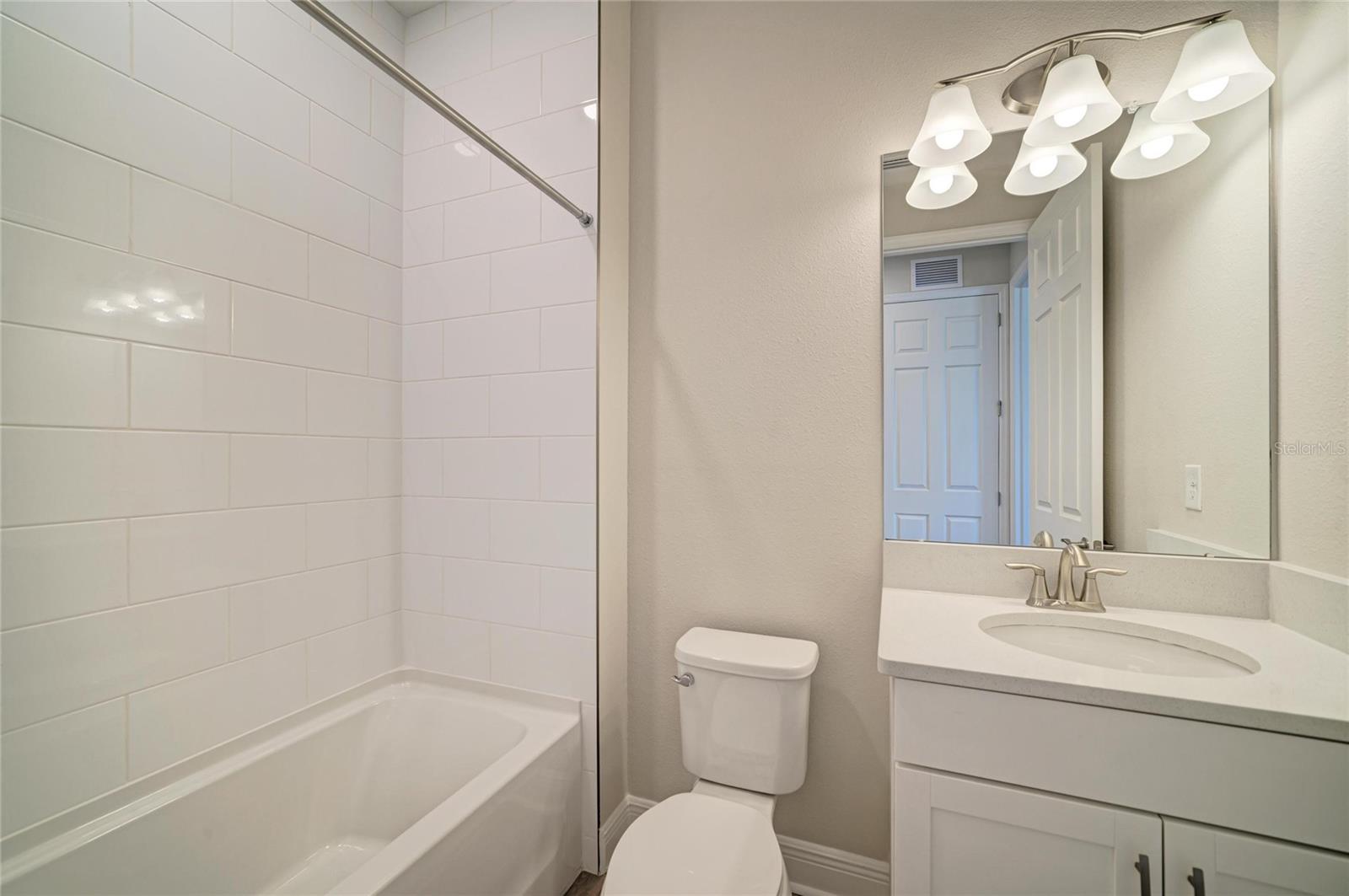 9806 Leaf Green Ln Property Photo 28