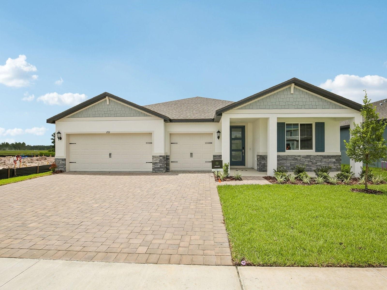 1733 COOLRIDGE PL Property Photo 1