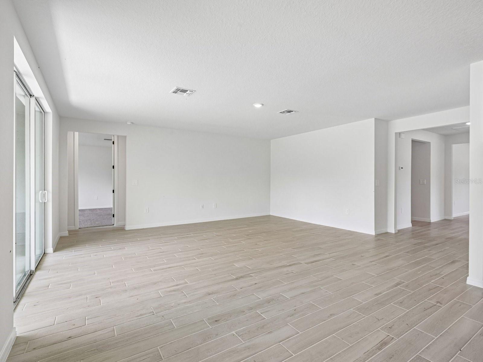 1733 Coolridge Pl Property Photo 8