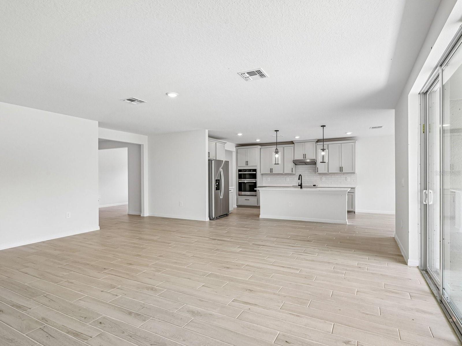1733 Coolridge Pl Property Photo 11
