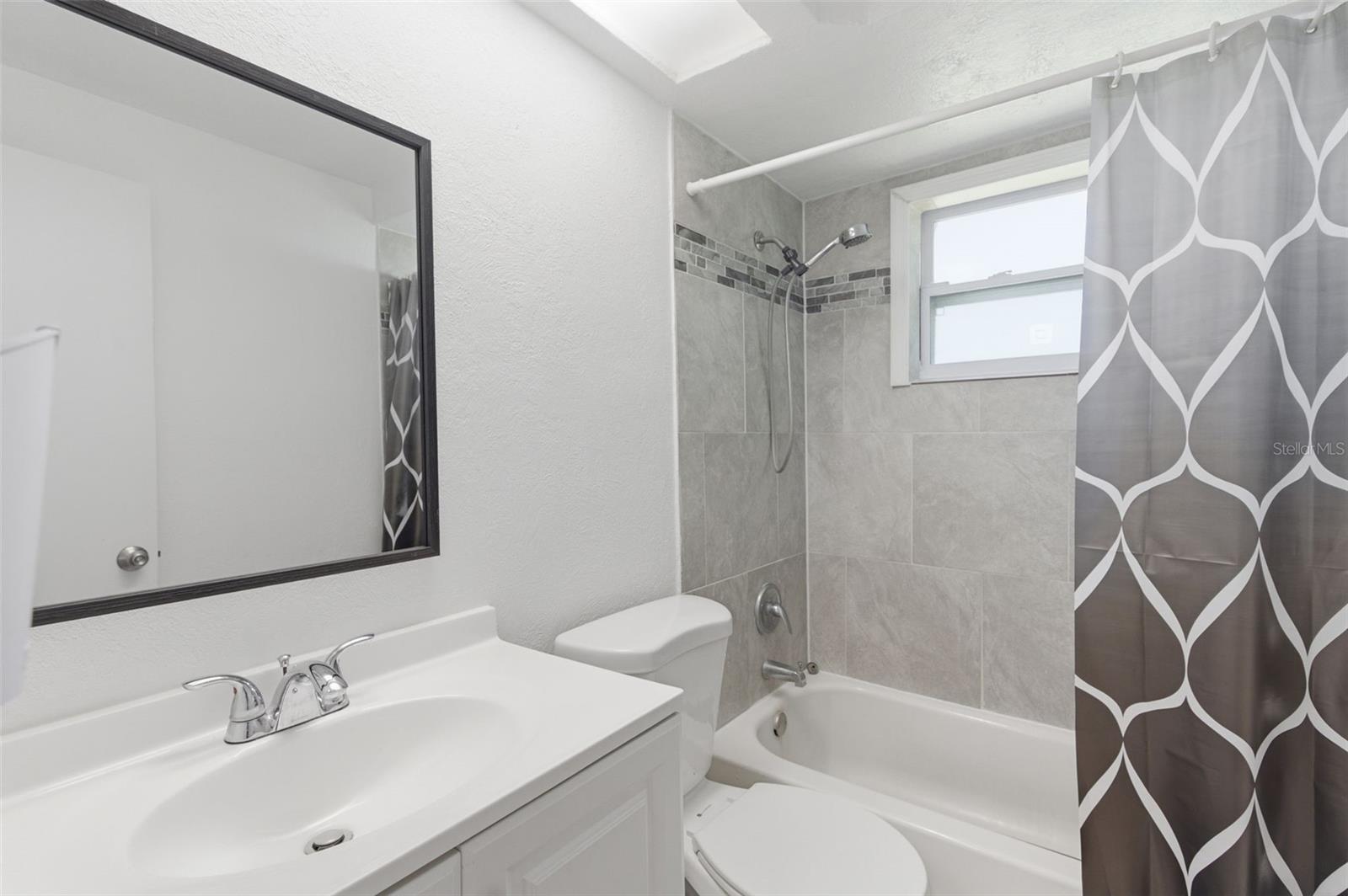 4327 Beacon Square Dr Property Photo 21