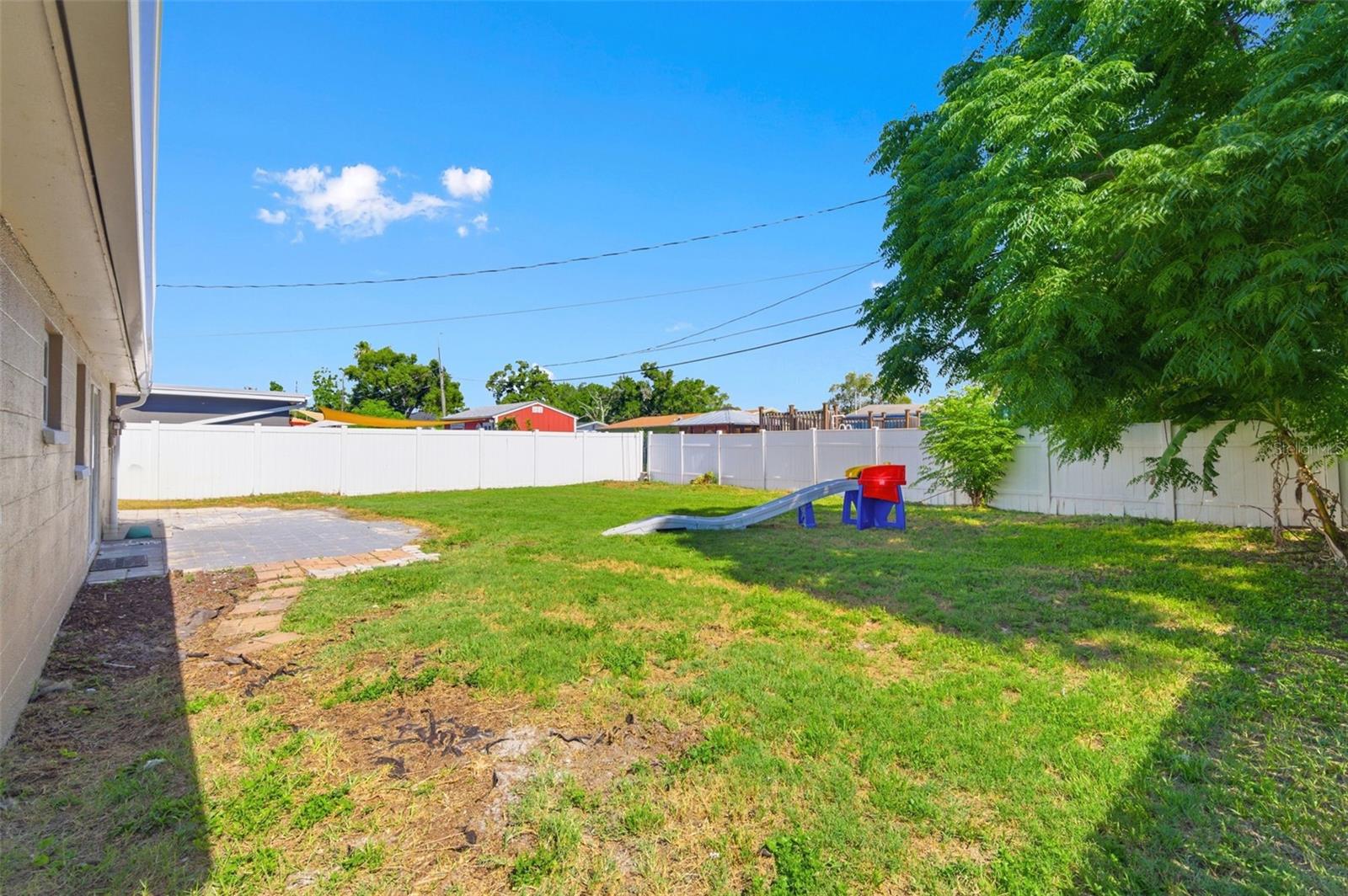 4327 Beacon Square Dr Property Photo 33
