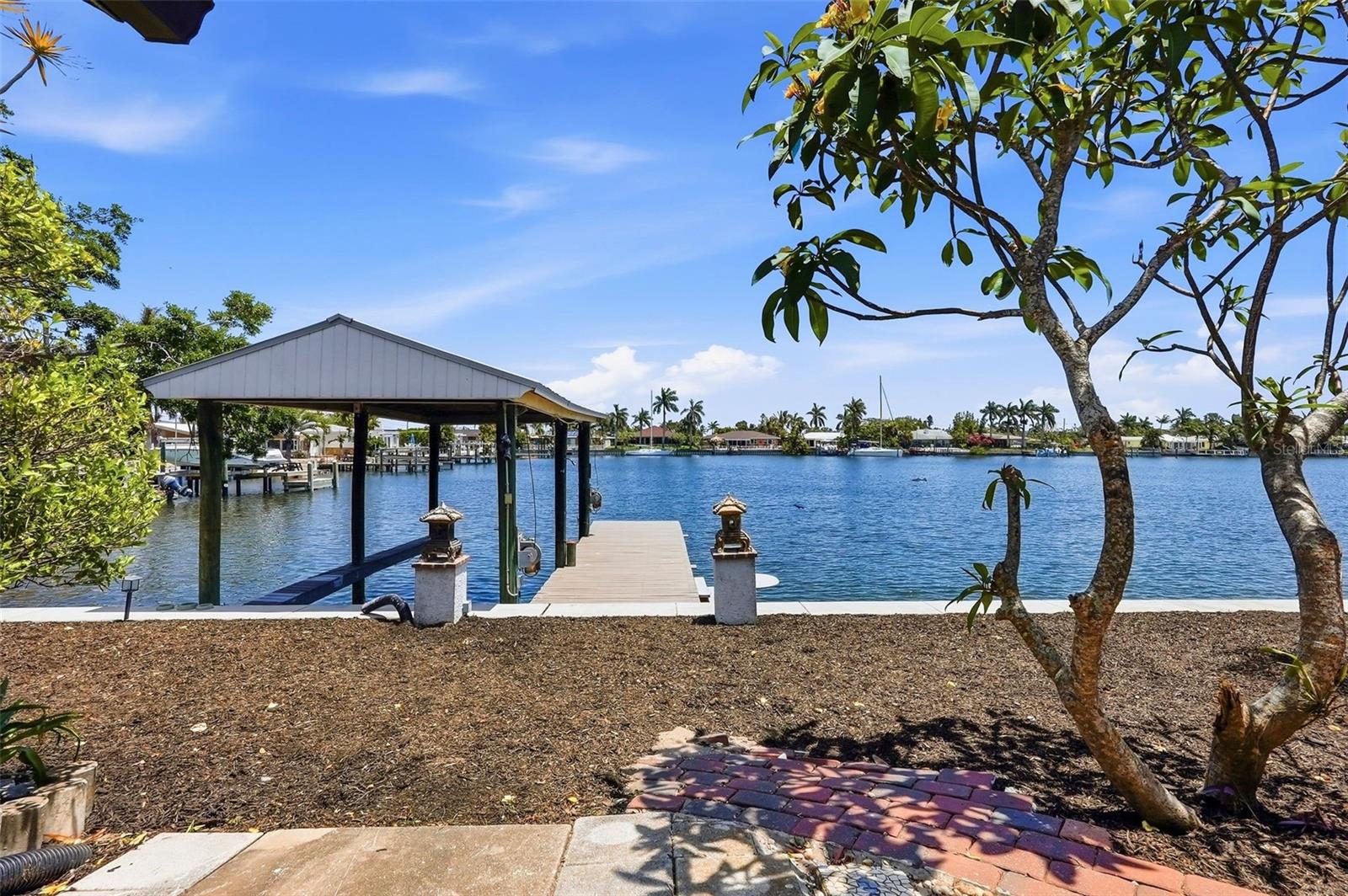 2300 S SHORE DR SE Property Photo 1
