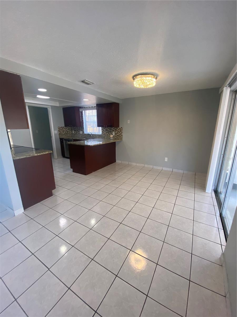 12703 Alida Pl Property Photo 5