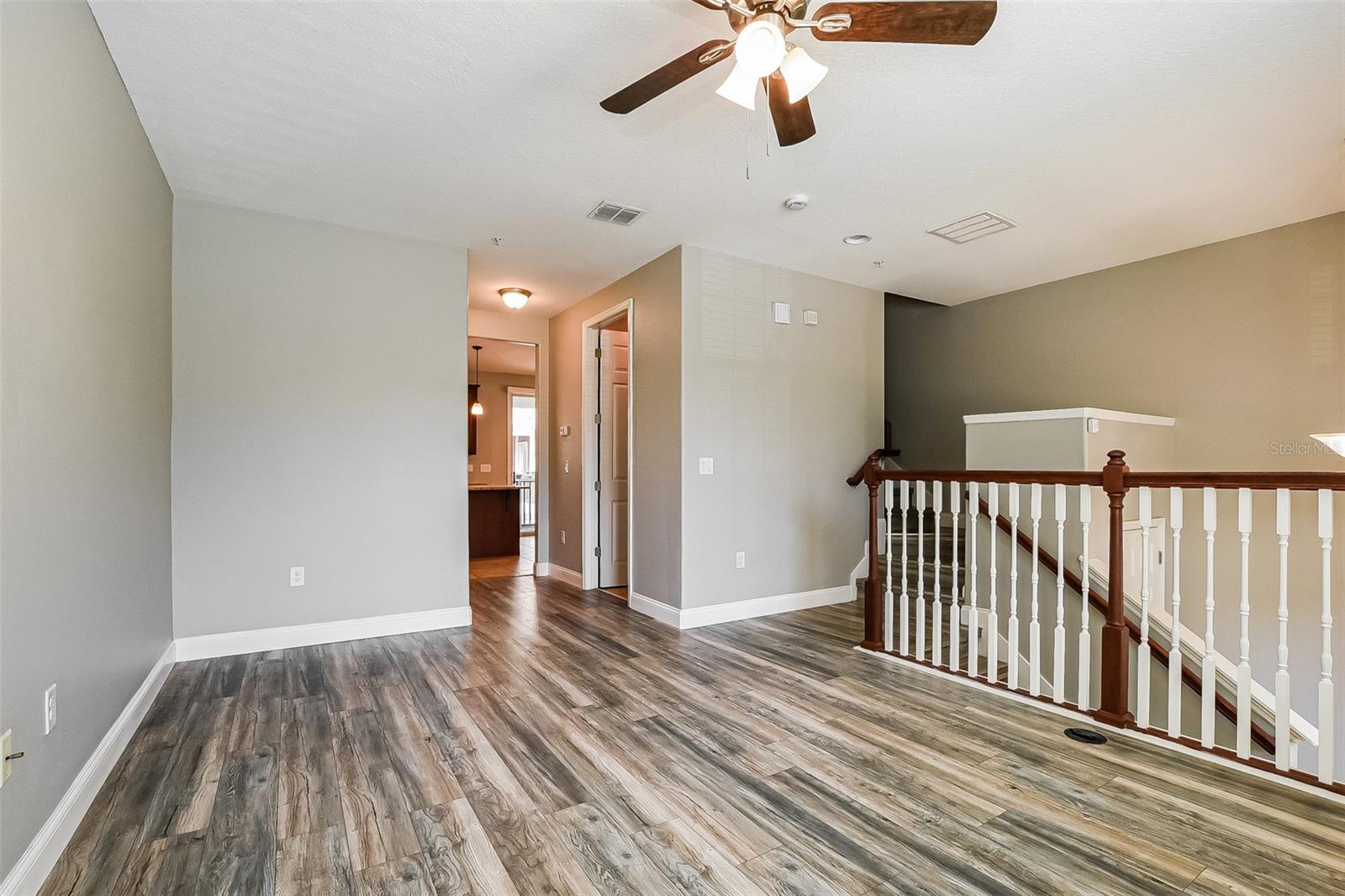 1384 Mill Stream Ln Property Photo 5