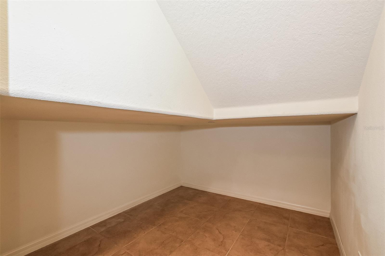 1384 Mill Stream Ln Property Photo 22
