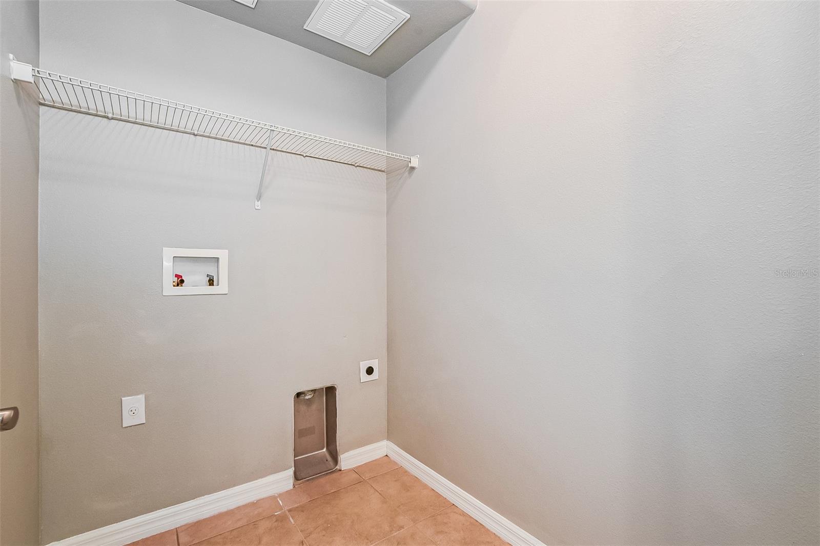 1384 Mill Stream Ln Property Photo 23