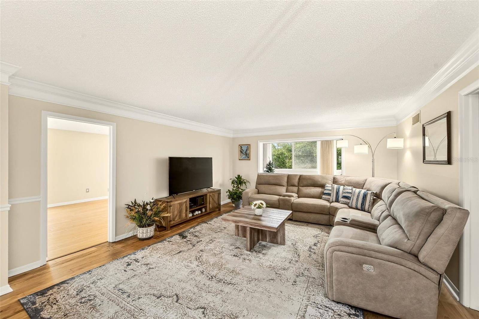 131 Bluff View Dr #401 Property Photo 10