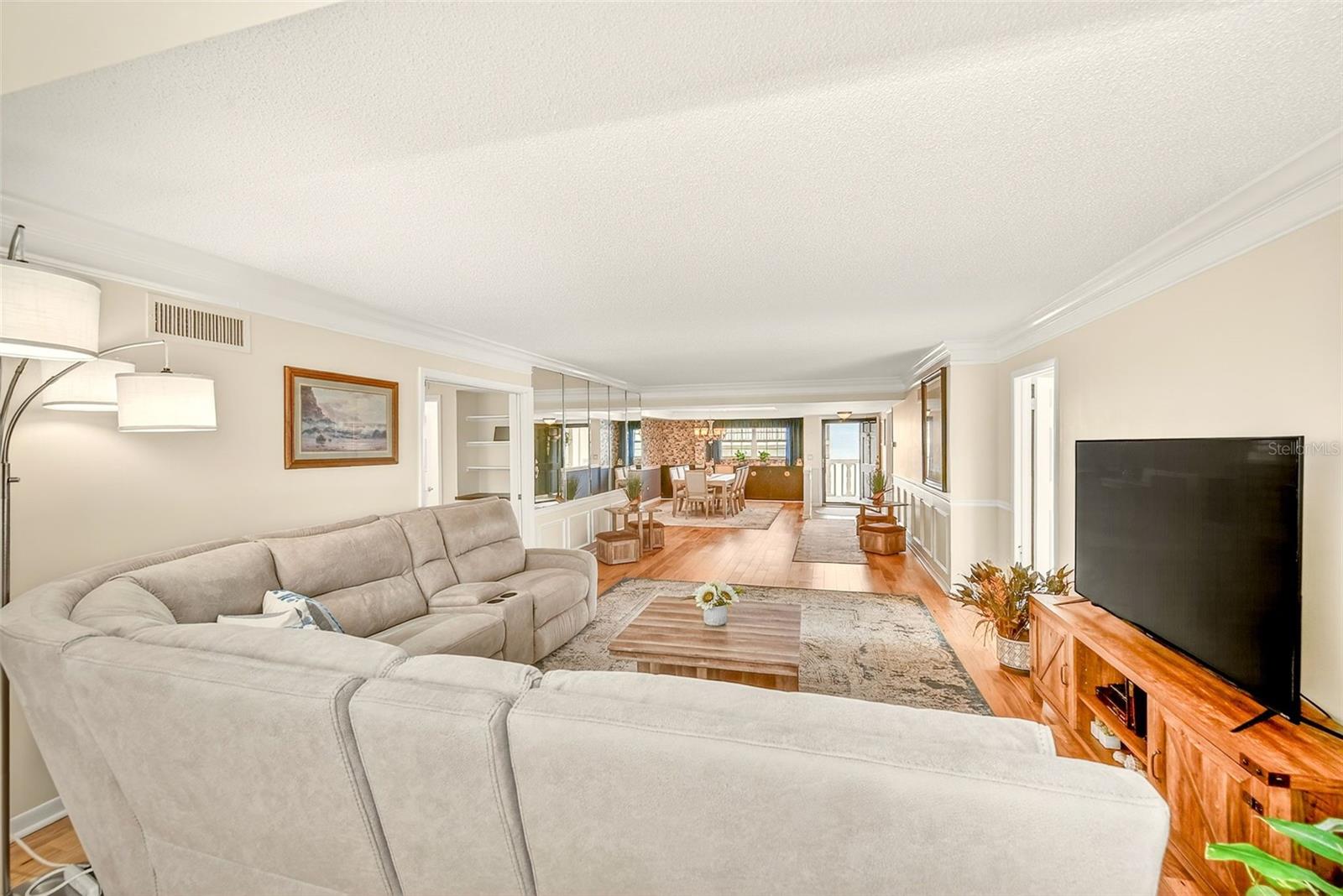 131 Bluff View Dr #401 Property Photo 12