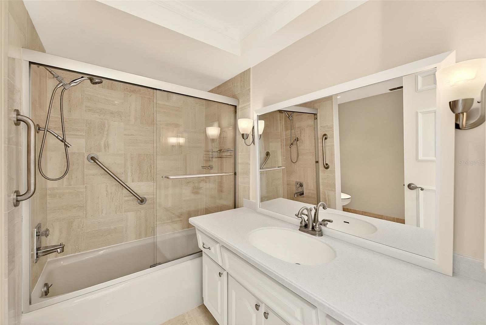 131 Bluff View Dr #401 Property Photo 25