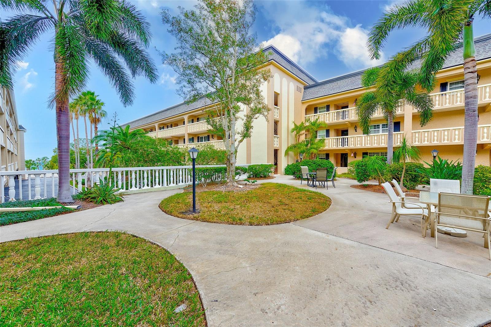 131 Bluff View Dr #401 Property Photo 40
