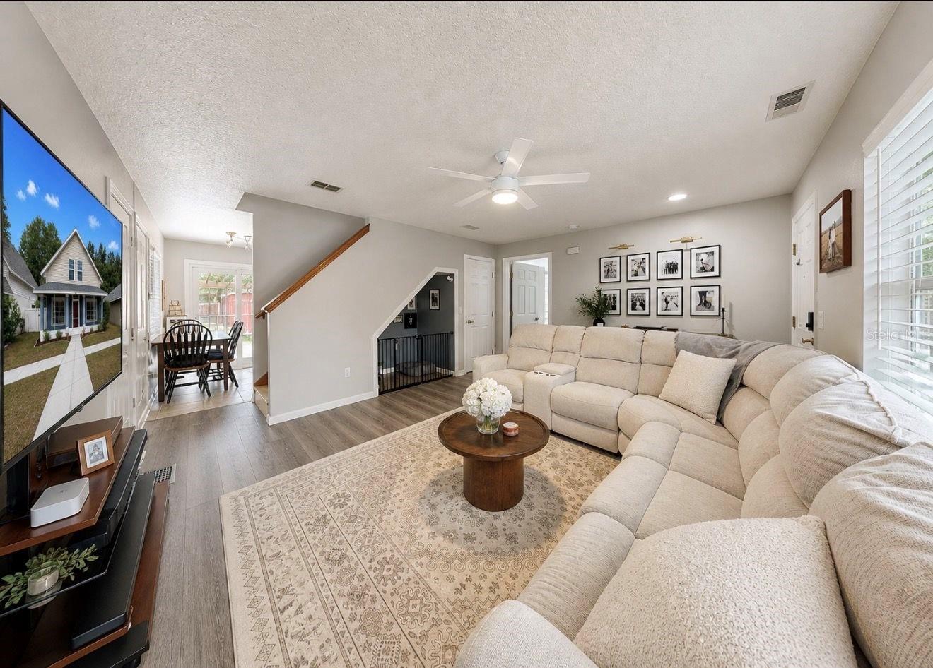 10331 Summerview Cir Property Photo 6