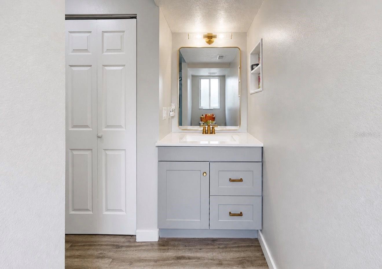 10331 Summerview Cir Property Photo 18