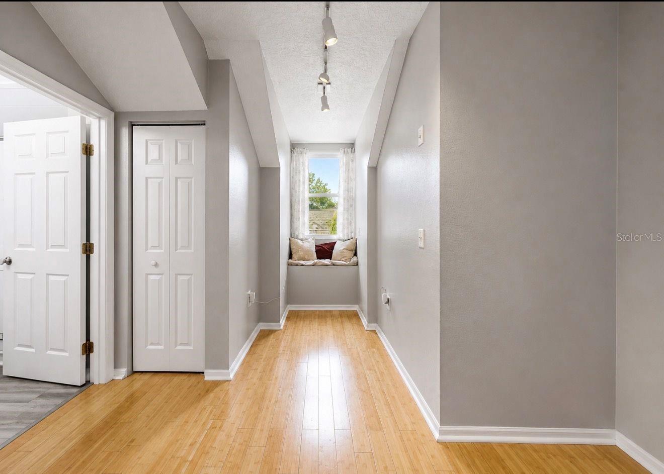 10331 Summerview Cir Property Photo 21